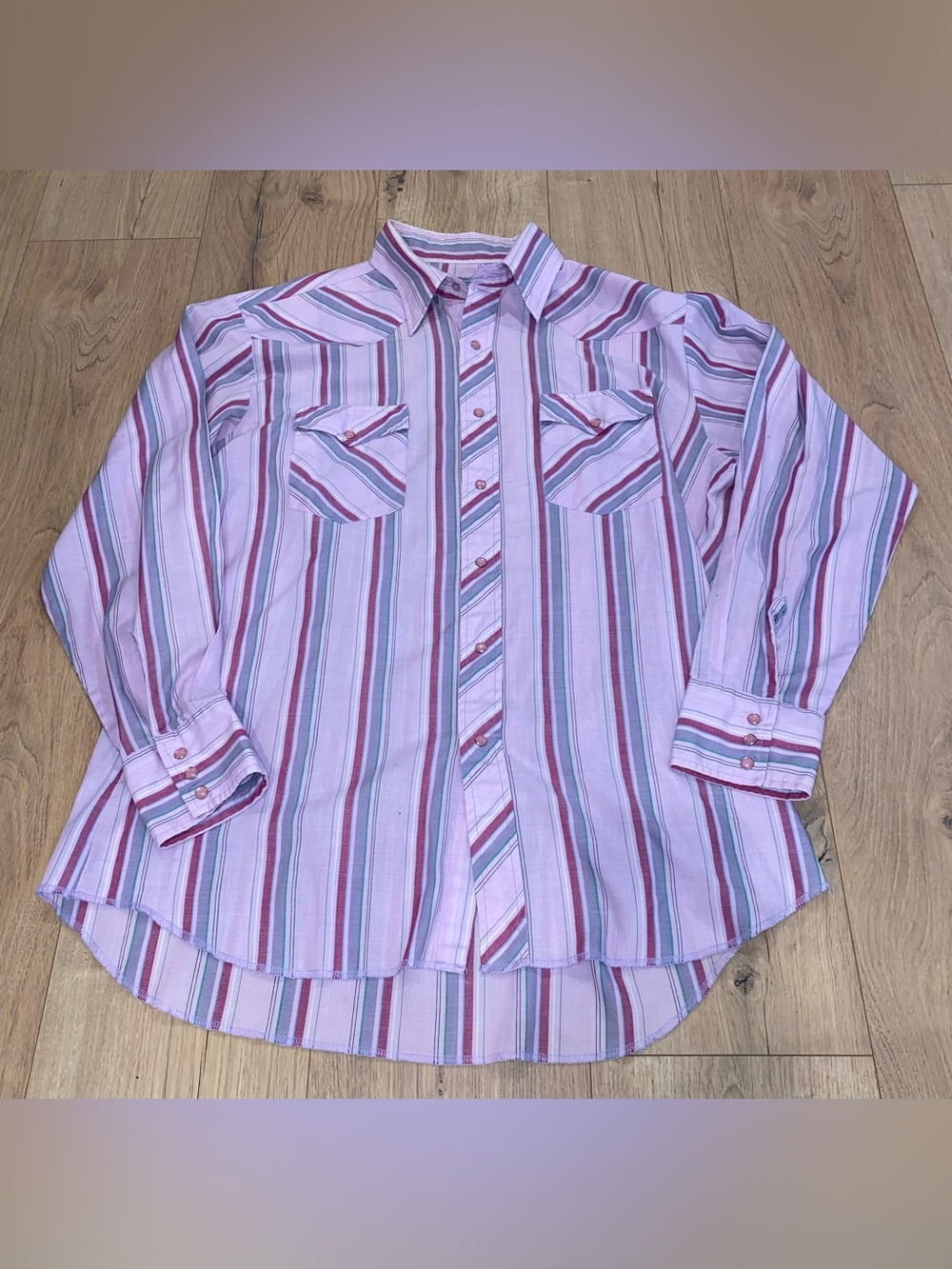 VTG Casual Pink Striped Button-Down Shirt